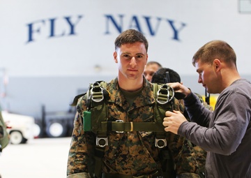 From the sky: Recon Marines conduct training in Hawaii