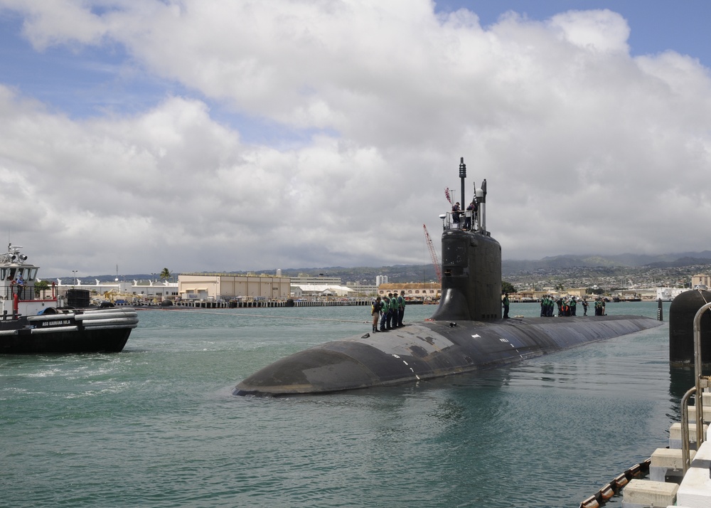 DVIDS - Images - USS Hawaii (SSN 776) departs Joint Base Pearl Harbor ...