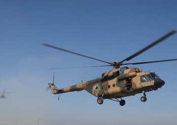 Afghan commandos, Afghan aviators hone tactical helicopter operations