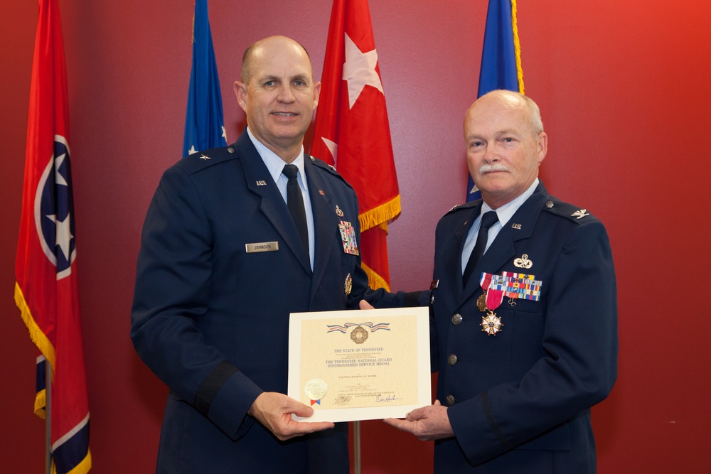 164th AW vice commander retires