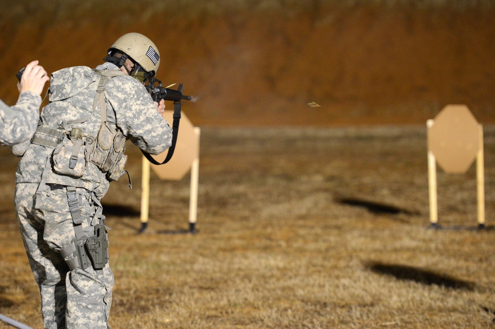 Illinois soldiers compete at 2014 US Army Small Arms Championships