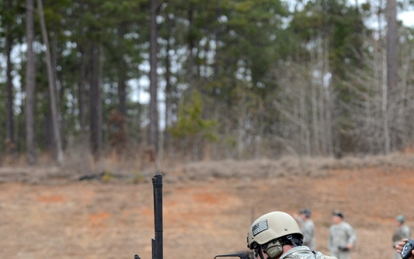 Illinois soldiers compete at 2014 US Army Small Arms Championships