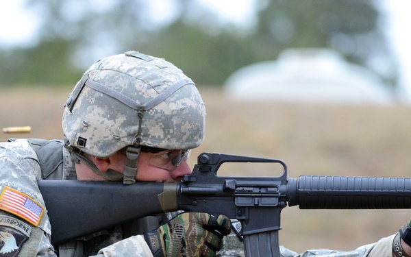 Illinois soldiers compete at 2014 US Army Small Arms Championships