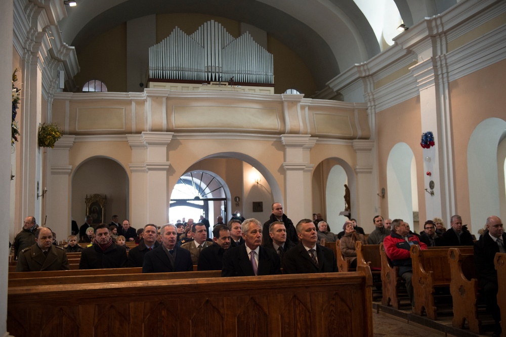 Secretary of defense visits Poland