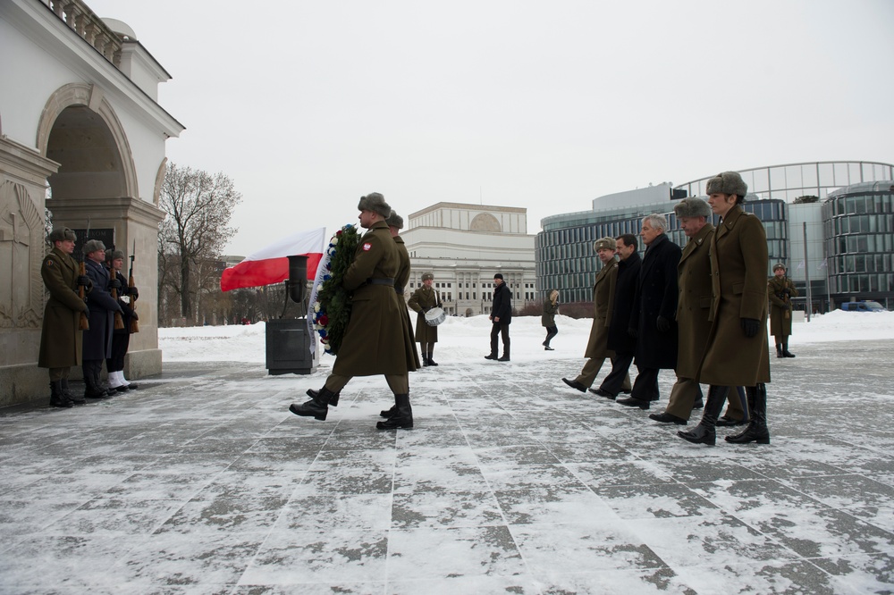 US Secretary of Defense Hagel participates in wreath-laying ceremony
