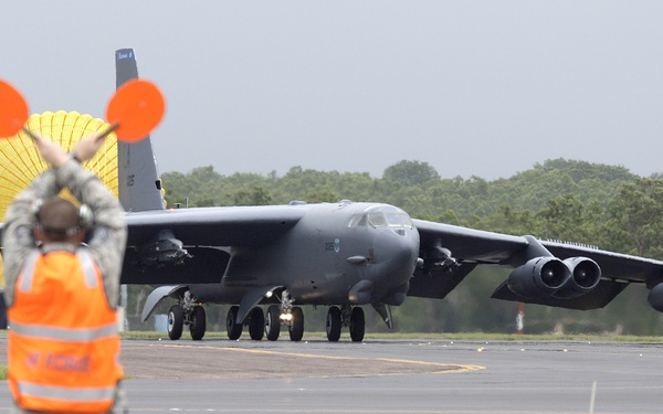 Stratofortress lands at Royal Australian Air Force Base Darwin