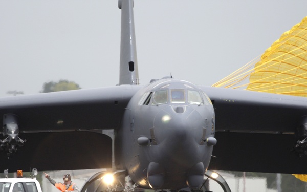 Stratofortress lands at Royal Australian Air Force Base Darwin