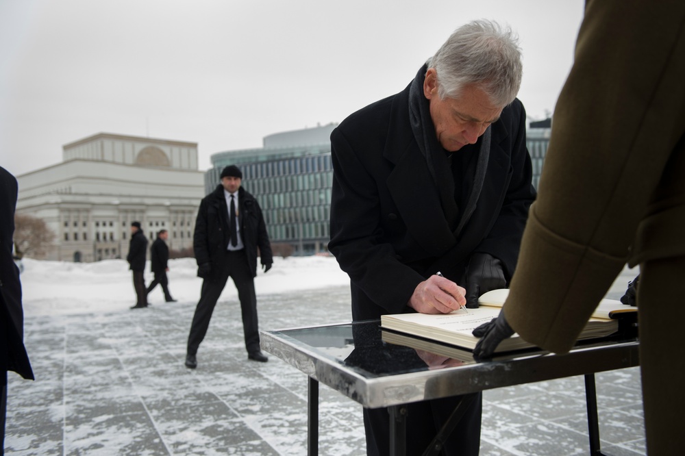Secretary of defense visits Poland