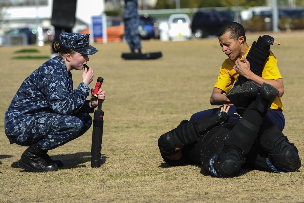 Self-defense force sentry training course