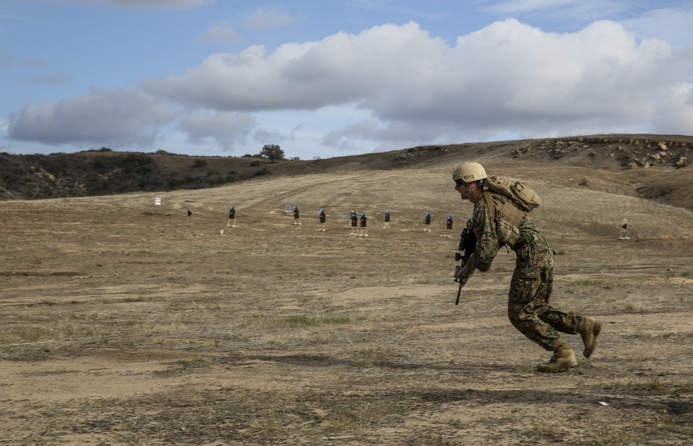 Marines train JGSDF on immediate-action drills