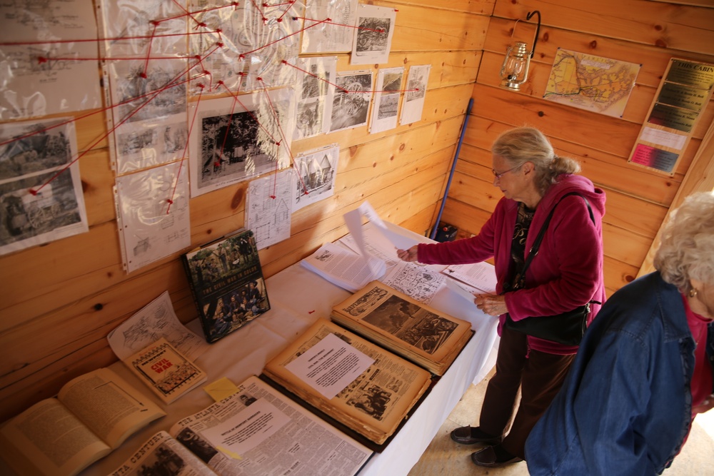 Community members commemorate Newport battle