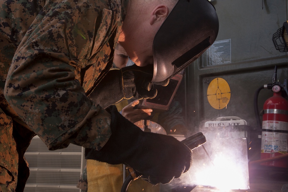 3rd Maintenance Battalion completes exercise at Kin Blue
