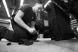 Life as a mechanic: CLR-1 Marine keeps trucks running