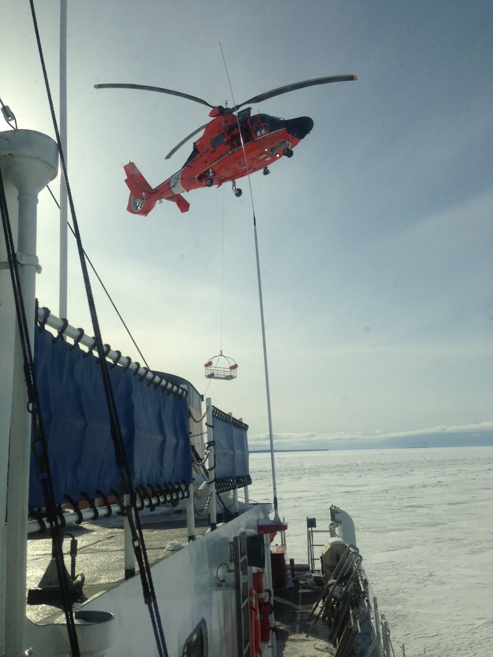 Air Station Traverse City hoist training with Cutter Katmai Bay