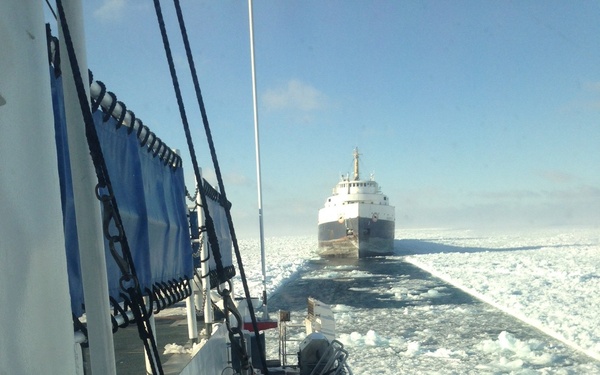 Cutter Katmai Bay escorts motor vessel Algo Steel