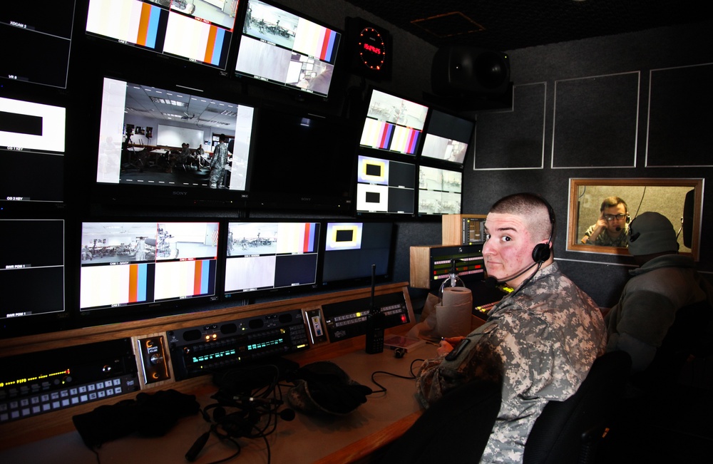 55th Signal Company AMVID visit