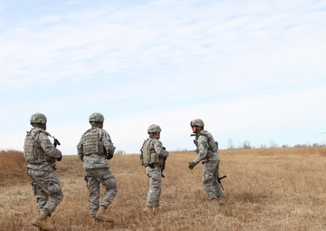 Multi-purpose MPs carry out air assault training