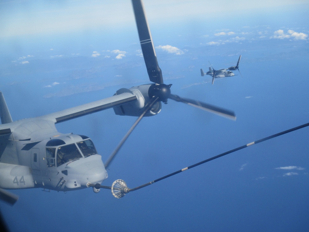 Ospreys mid-air refuel en route to Singapore