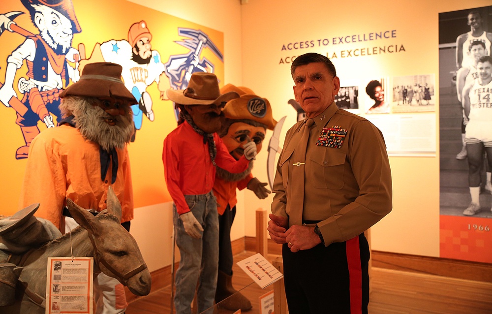 El Paso Native, Major General Juan G. Ayala Visits UTEP for 2014 MAES Leadership Academy