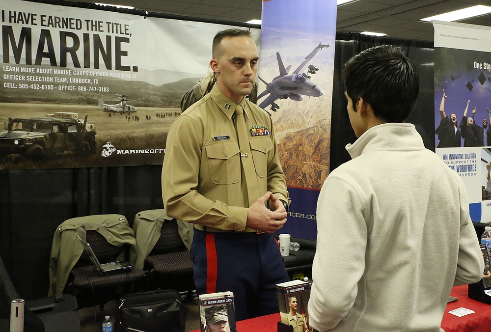 Marines visit UTEP during 2014 MAES Leadership Academy