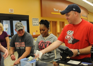 85th Civil Affairs Brigade Family Readiness Group grocery bagging fundraiser