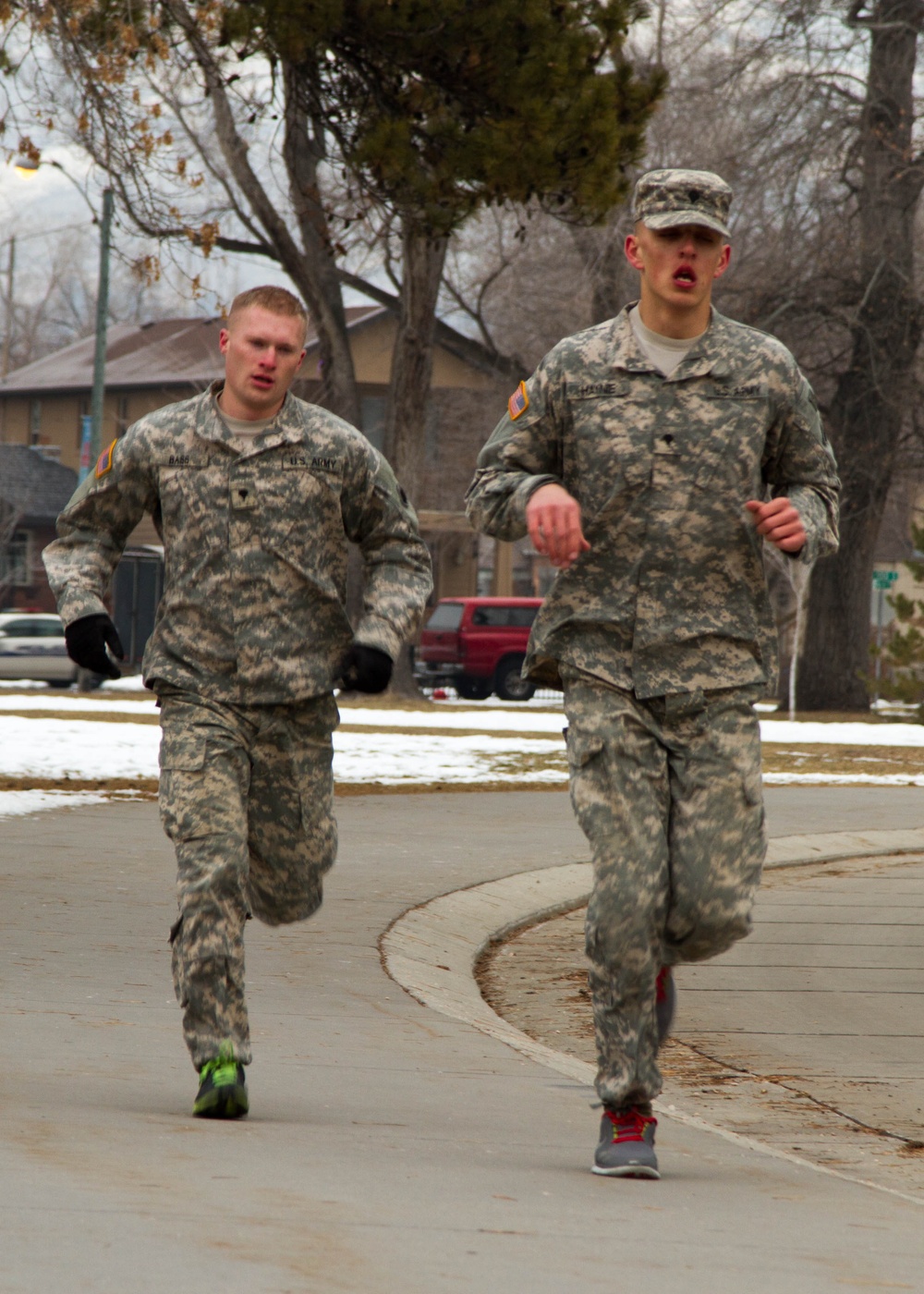 Best Warrior competitors run two miles during APFT