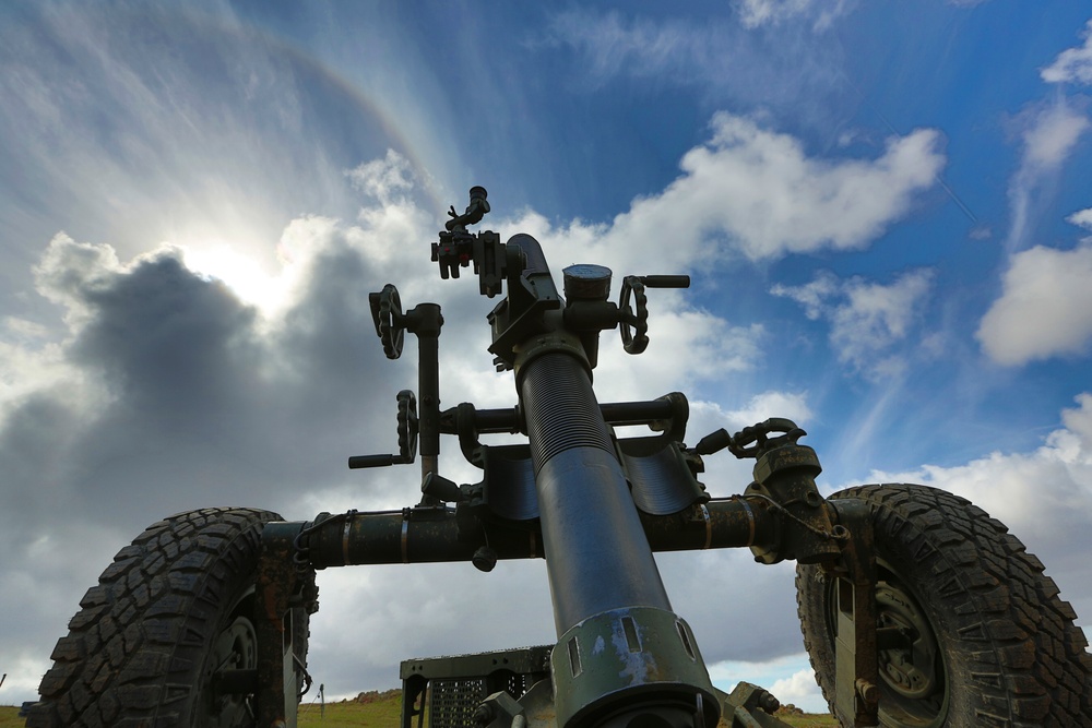 Marines, JGSDF fire 120mm mortars during Iron Fist