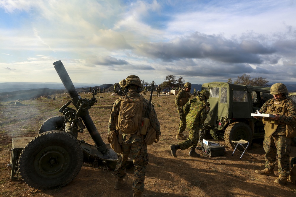 Marines, JGSDF fire 120mm mortars during Iron Fist