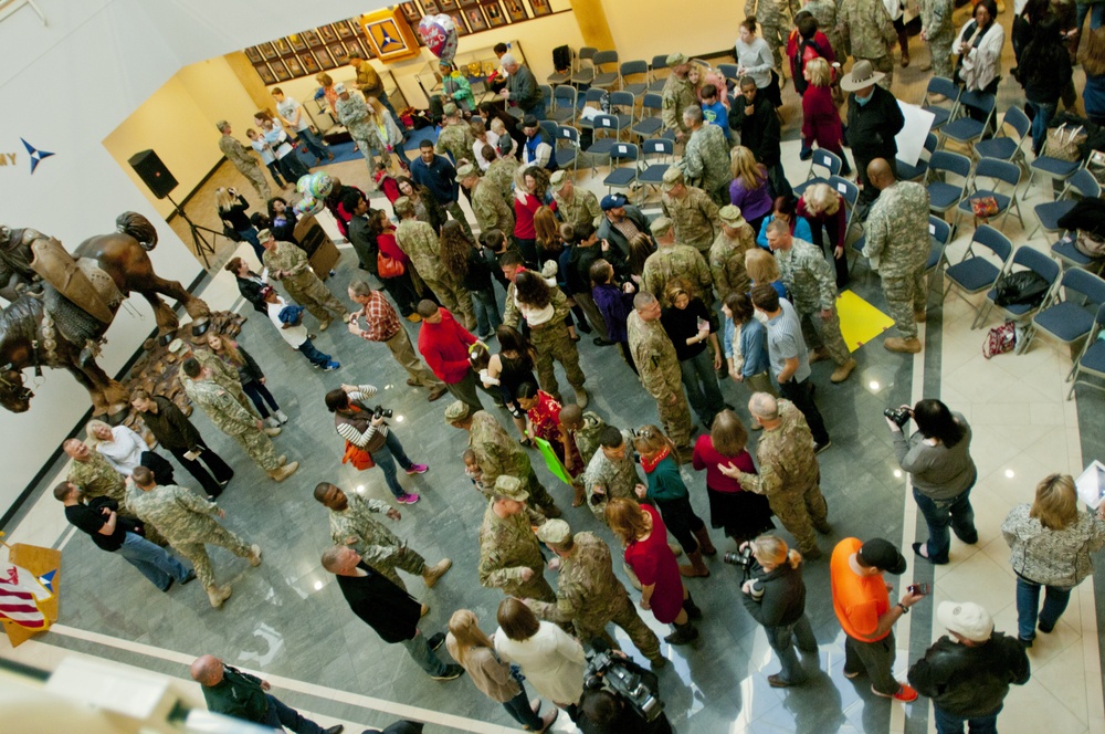 Fort Hood welcomes III Corps HHC home from Afghanistan