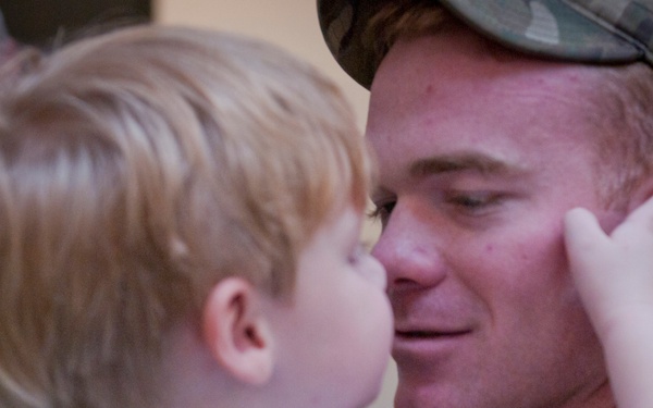 Tips and Support for Soon-to-be Military Fathers