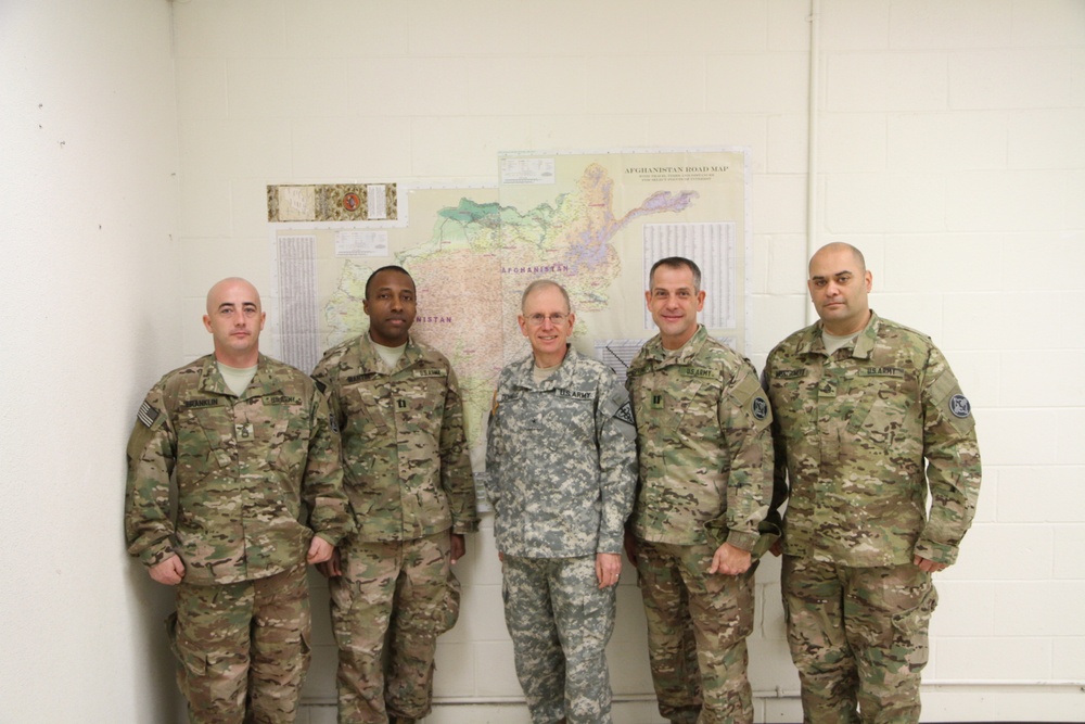 General makes visit to deploying unit, 379th Blood Support Detachment