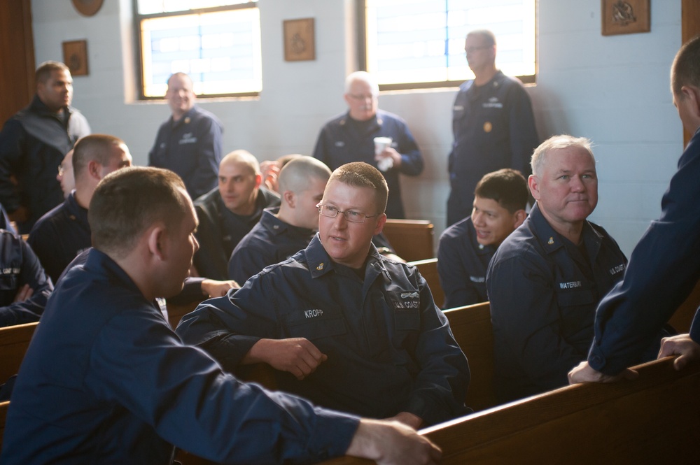 Coast Guard shipmate discussions prior to the Boat Forces Reserve Management Project Presentation