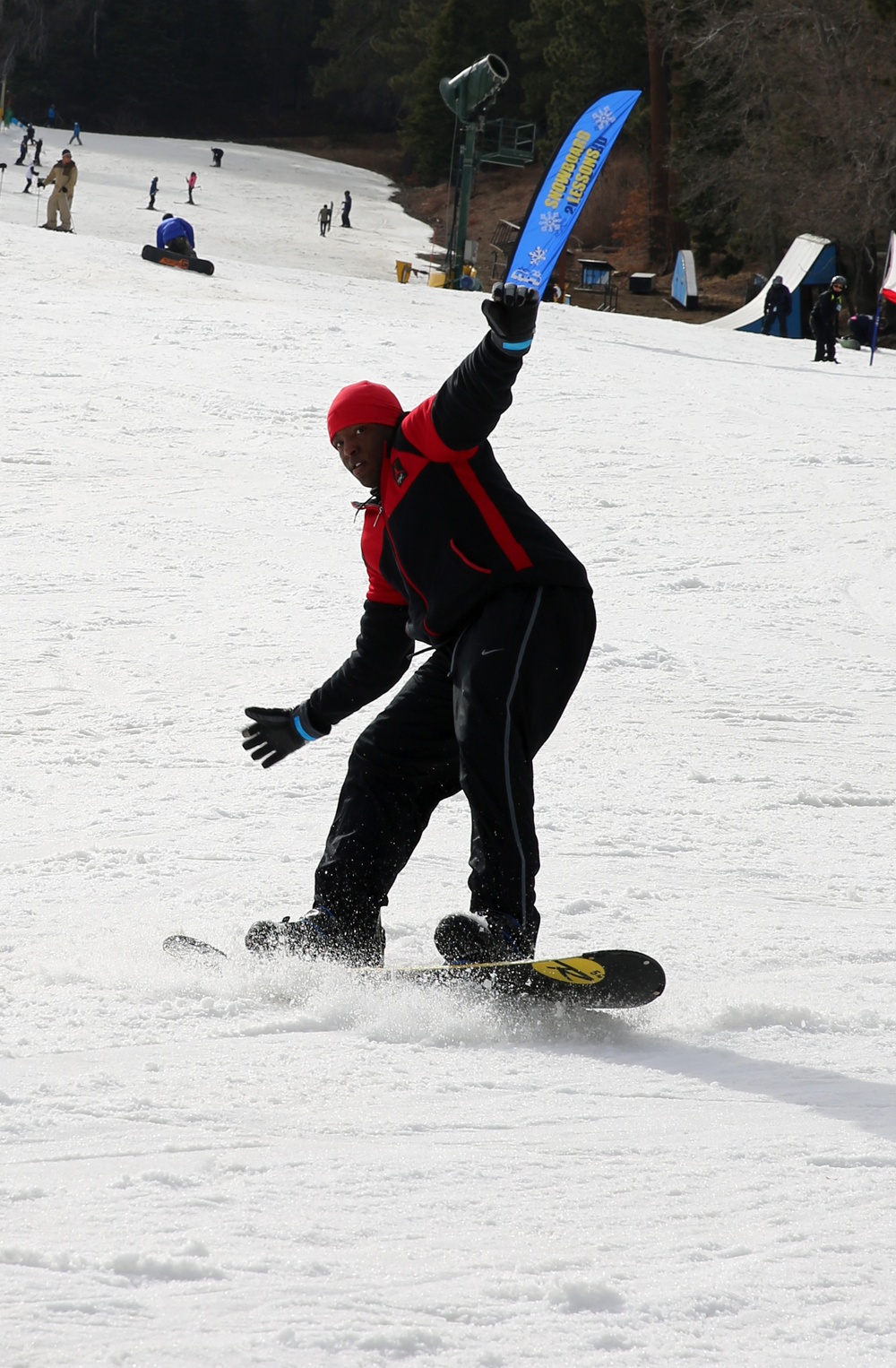 Single Marines go snowboarding with the SMP