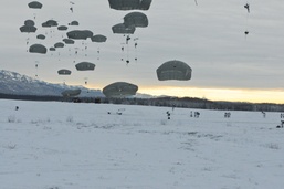 Royal Thai Armed Forces members visit JBER