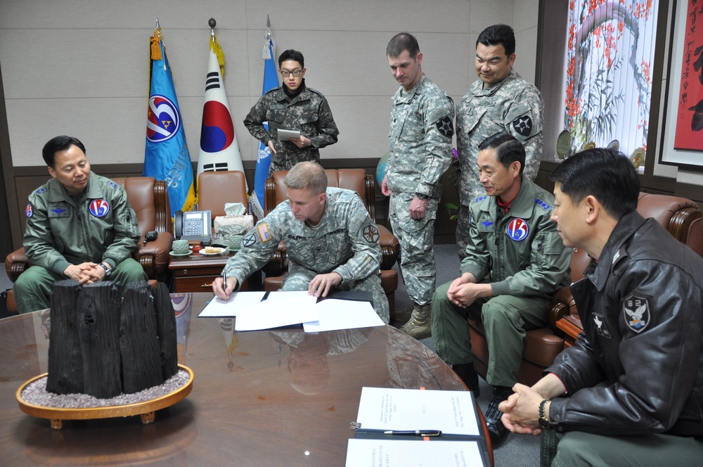 Yongsan, K-16 sign sporting agreement with ROK
