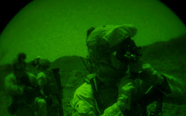 U.S. Marines conduct platoon assault exercise in Djibouti
