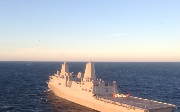 Coast Guard, Navy conduct joint training in Gulf of Mexico