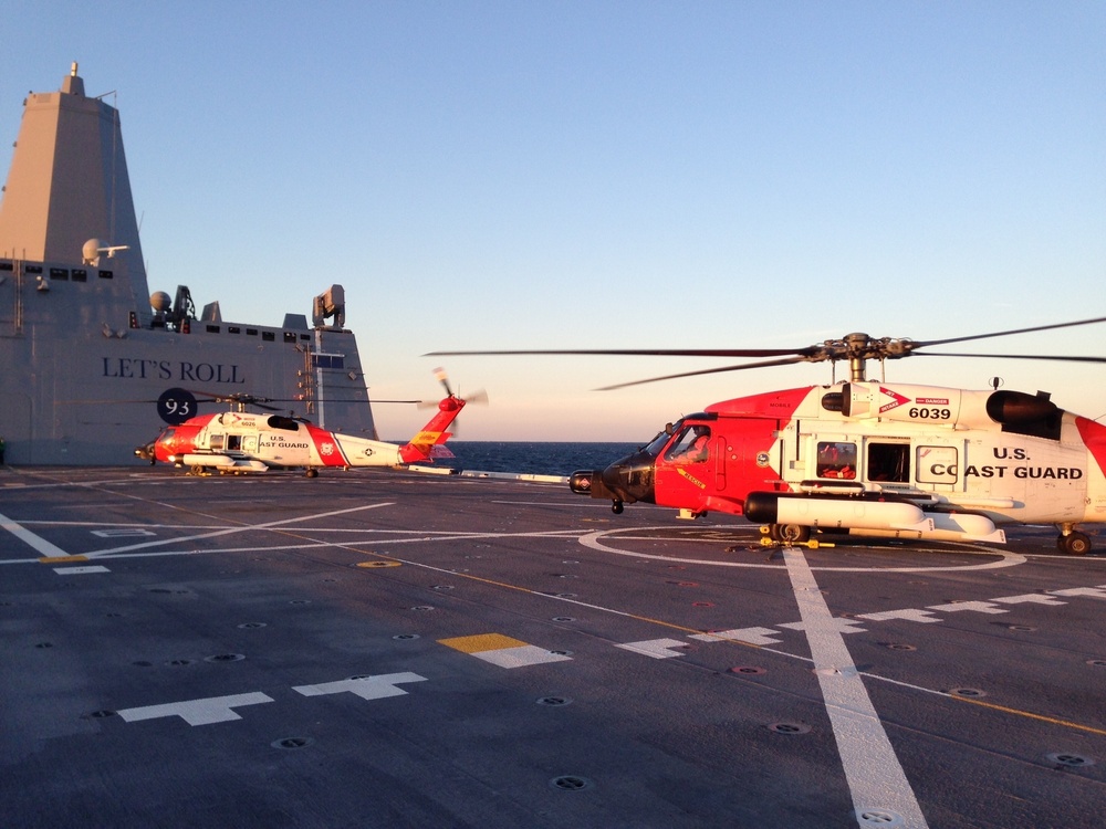 Coast Guard, Navy conduct joint training in Gulf of Mexico