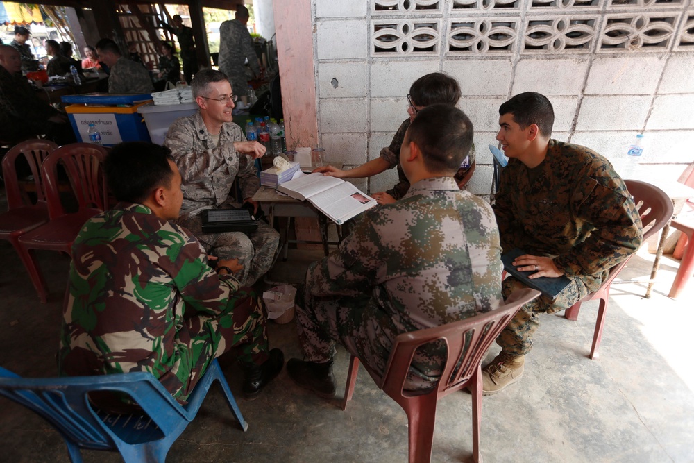 Thai children, families receive medical care during Cobra Gold 2014