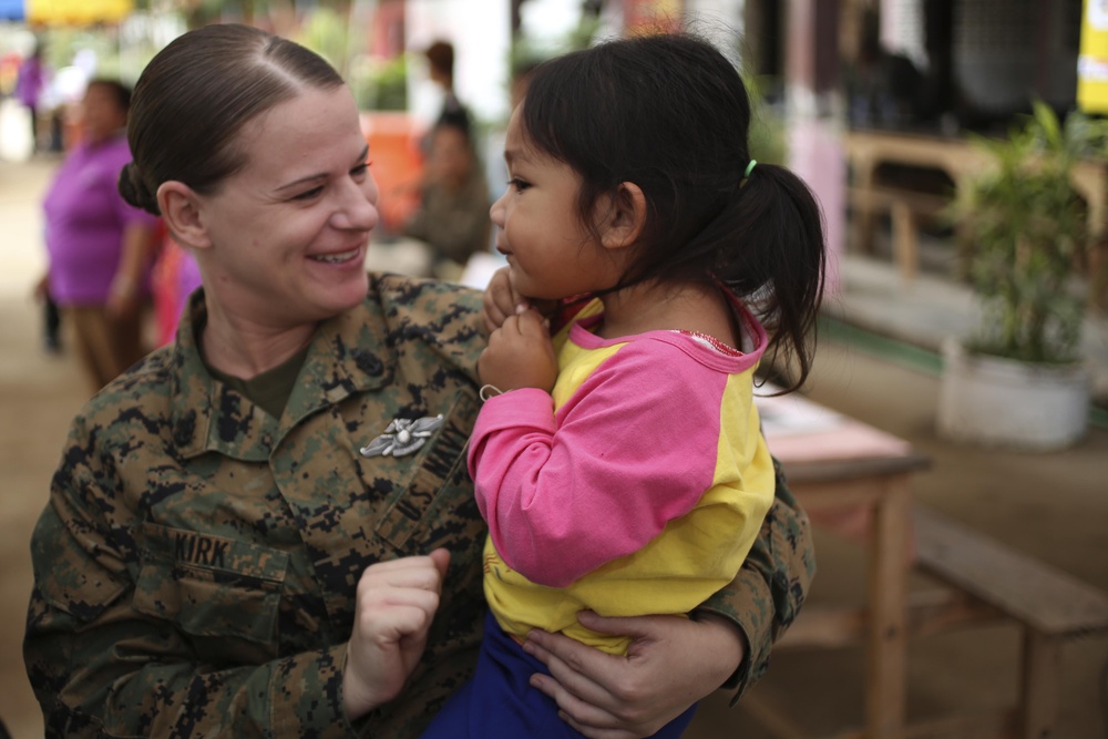 Thai children, families receive medical care during Cobra Gold 2014