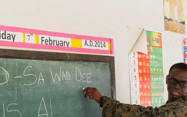 US service members, Thai students break language barriers