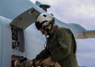 “Dragons” blaze through ground refueling, extend fight