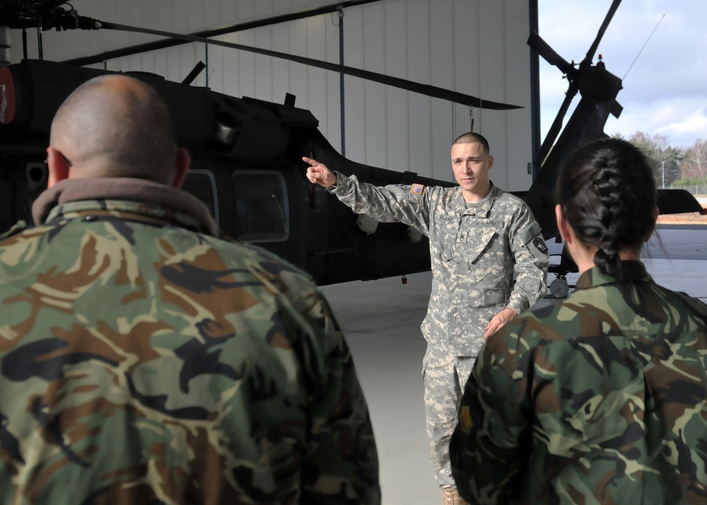 557th Med. Co. hosts Bulgarian soldiers for Mil-to-Mil