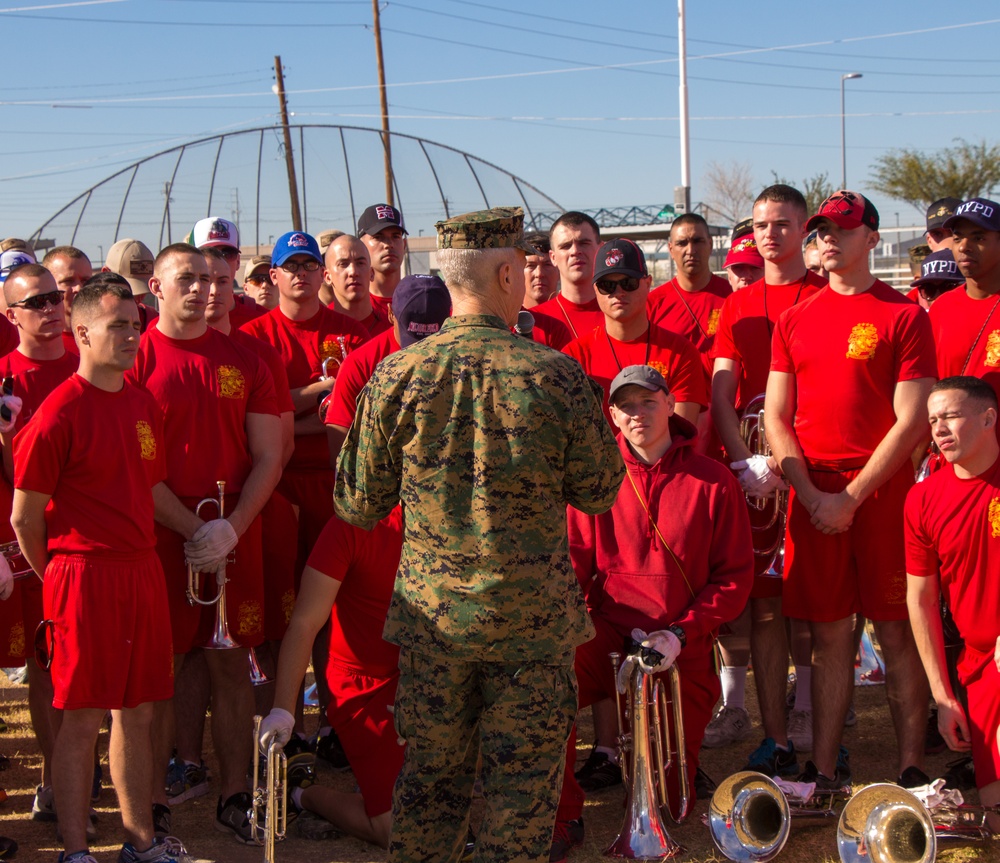 The Commandant visits The Drum &amp; Bugle Corps at MCAS Yuma