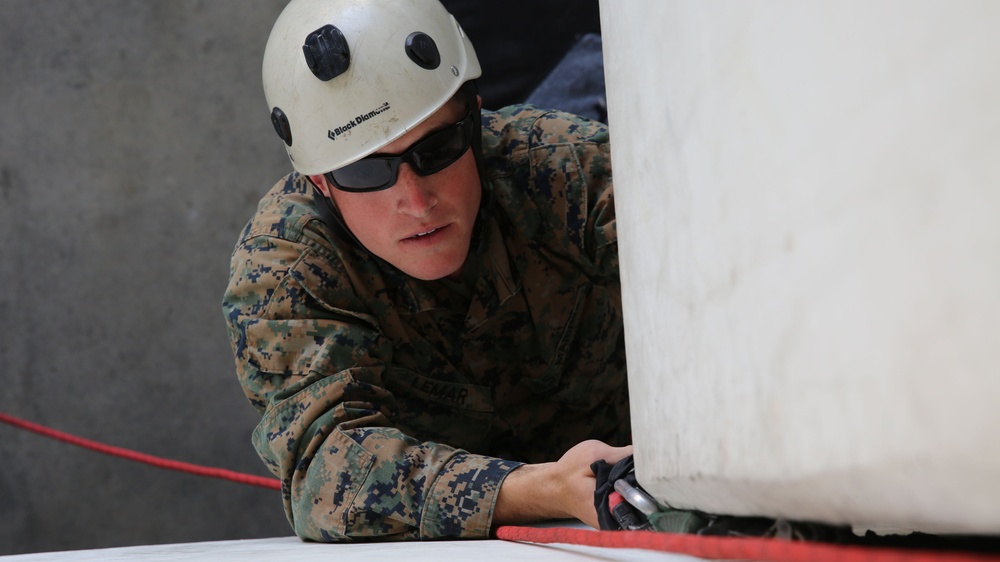 11th MEU Marines reach new heights at assault climber course
