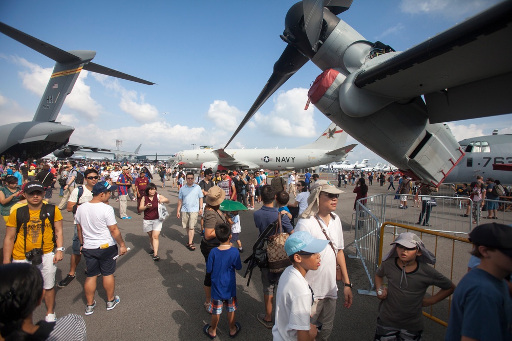 Singapore International Airshow, Marine Corps aircraft go public