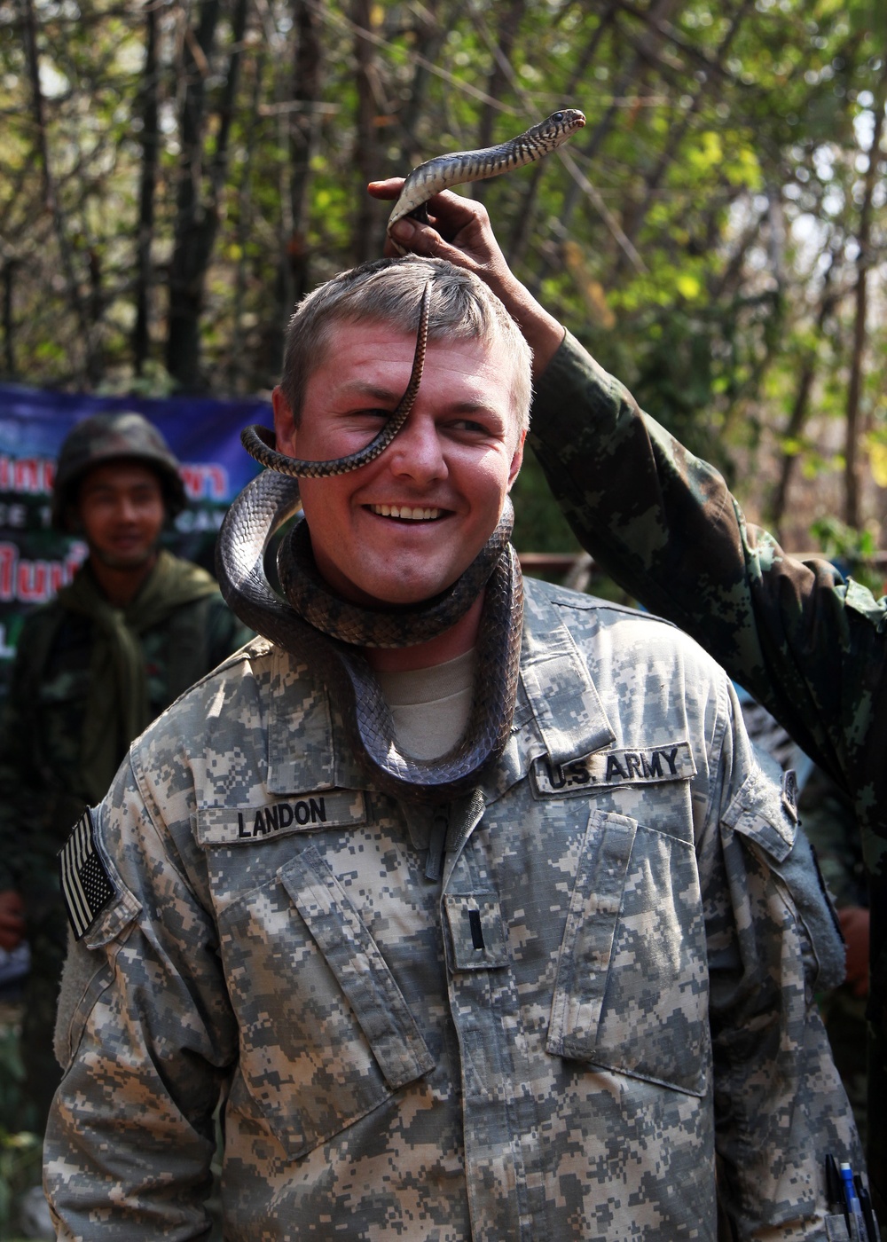 Jungle survival training challenges soldiers during CG 14