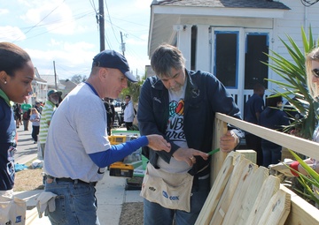 Service members come together for NBA Cares All-Star Day of Service