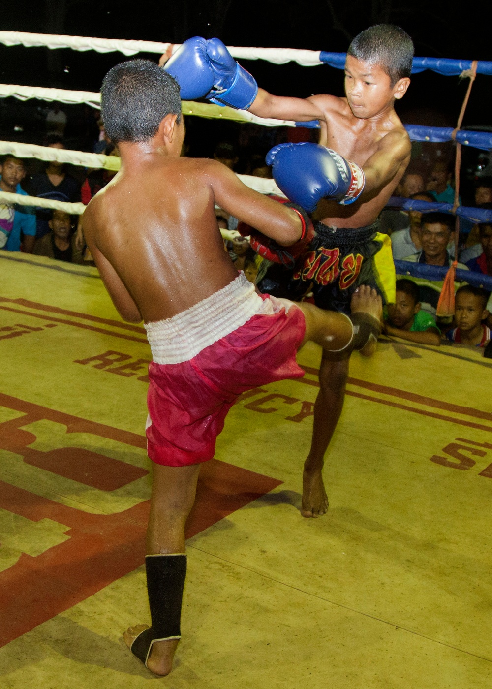 Muay Thai fighters hold exhibition matches for service members during CG 14