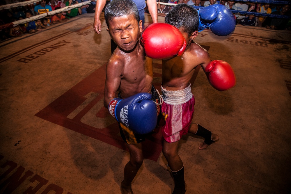 Muay Thai fighters hold exhibition matches for service members during CG 14